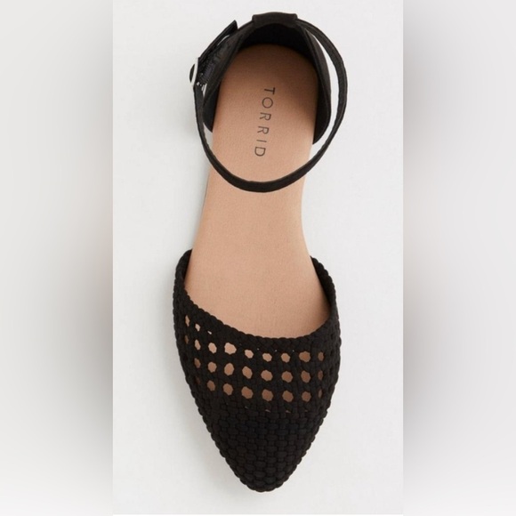 torrid Shoes - Torrid black pointed toe ballet style sandals women size 8W